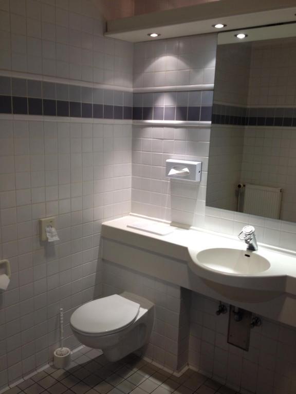 A1 Raststaette & Motel Hamburg-Stillhorn Bilik gambar